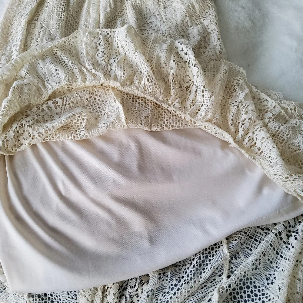 Solitaire by Ravi Khosla Crochet Hi/Lo Maxi Dress - Picture 6 of 16